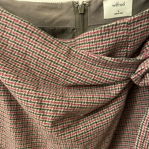 Aritzia Wilfred Classic Mini Skirt with Tie - Picture 5 of 8